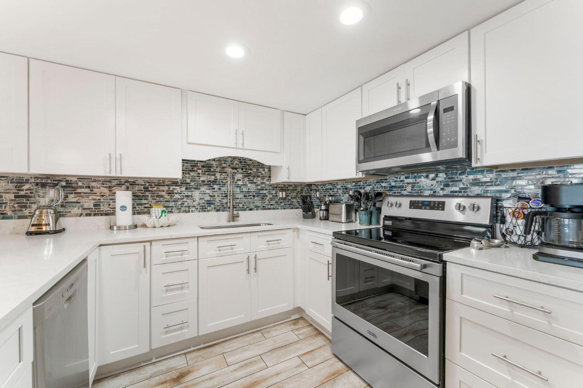 Stunning 2/2 Designer Condo W Coastal Appeal Right On The Gulf! Panama City Beach Eksteriør bilde
